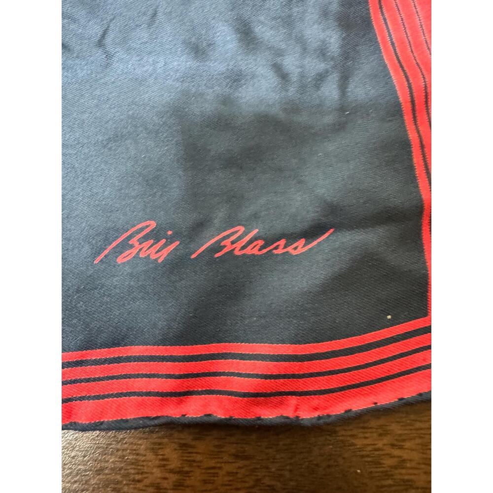 Vintage Bill Blass Silk Handkerchief Bandana Pocket Square Scarf 17.5” - Picture 3 of 3